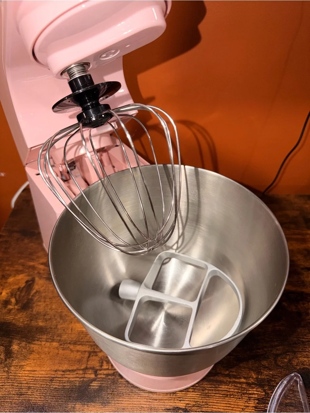 Hamilton Beach Stand Mixer in Dusty Pink with Stainless Bowl